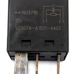 WM Auto Part Power Window Relay WMR252 3‑Terminal Silver Plug‑In OE-0