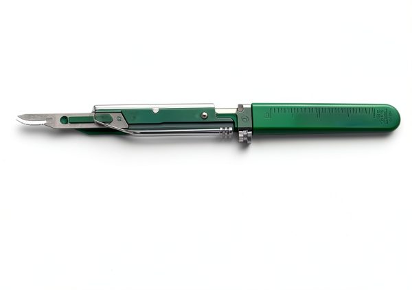 Disposable Safety Scalpels P&P Medical Sterile Blade Size 15-4